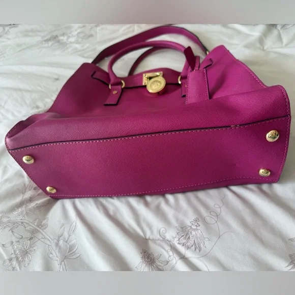Michael Kors | Pink Large Hamilton Handbag - Picture 3 of 9